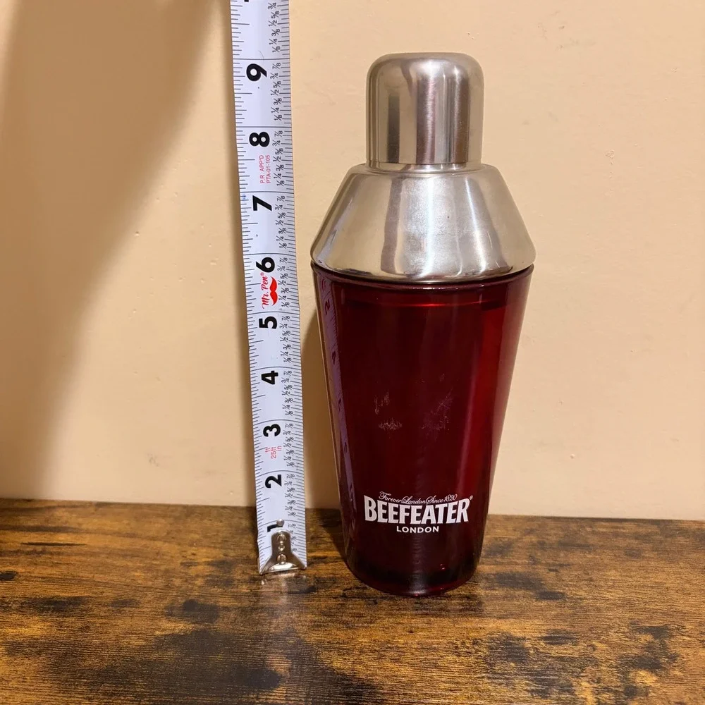 Beefeater London Gin Cocktail Shaker Red Glass Stainless Steel Cobbler Barware